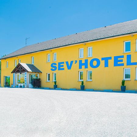 Sev'Hotel Sévérac-le-Château Zewnętrze zdjęcie